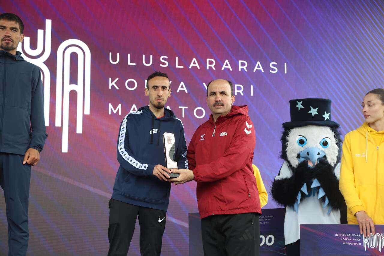 Binlerce kişi iyilik için Konya’da koştu 35